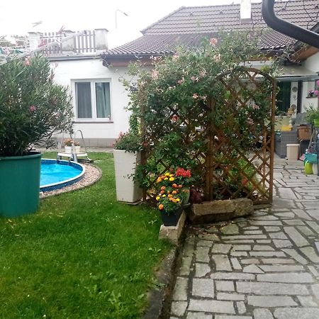 Studio Jindřichŭv Hradec Esterno foto